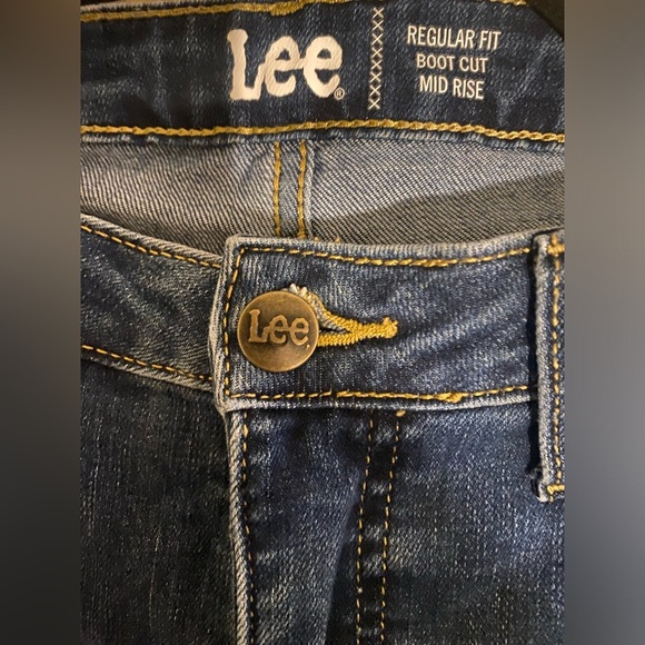Lee regular fit boot cut mid rise - Picture 4 of 5